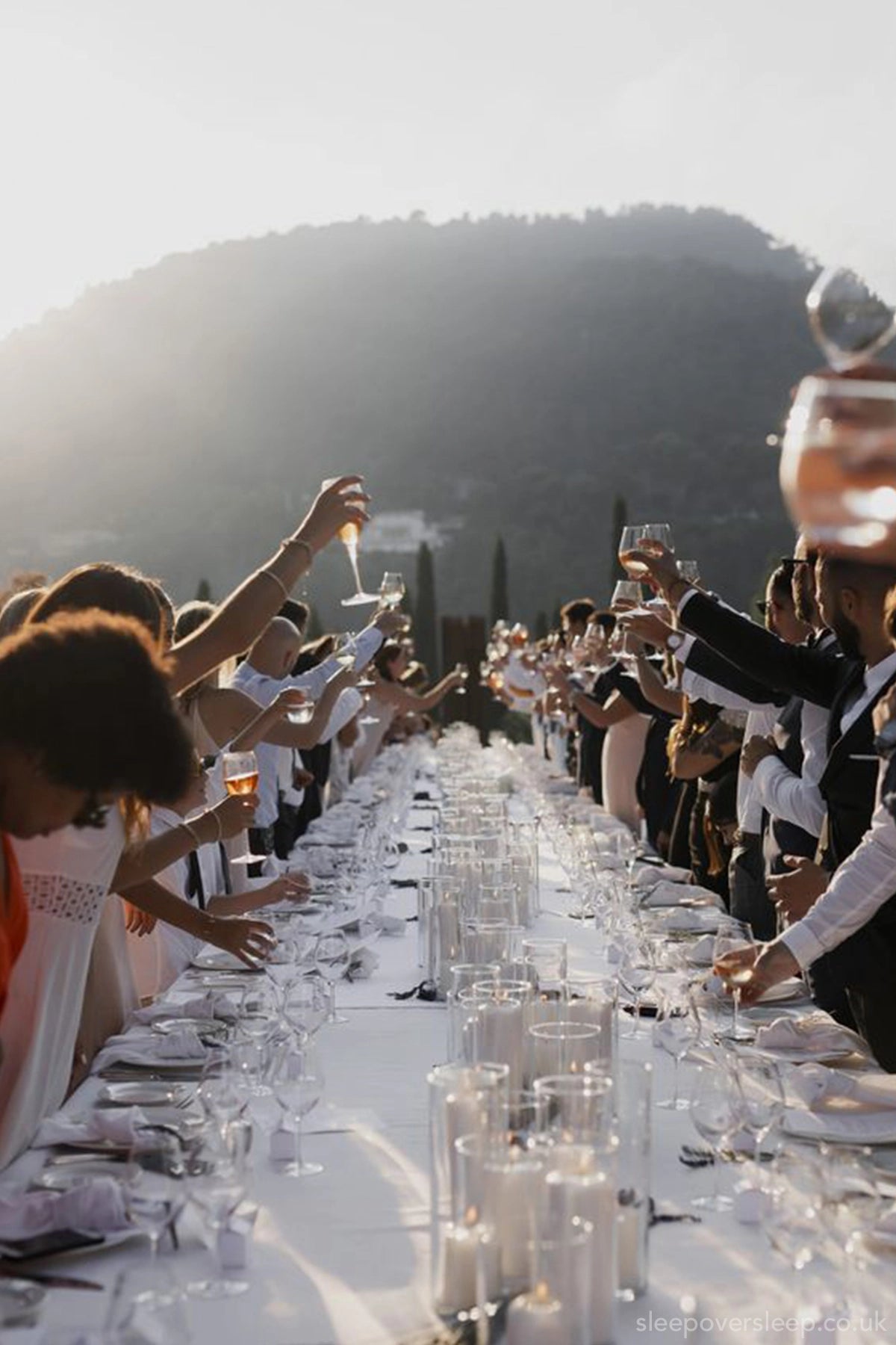Trendy Wedding Guest Dresses to Rock Your Style: Stay Fashion-Forward at Every Celebration