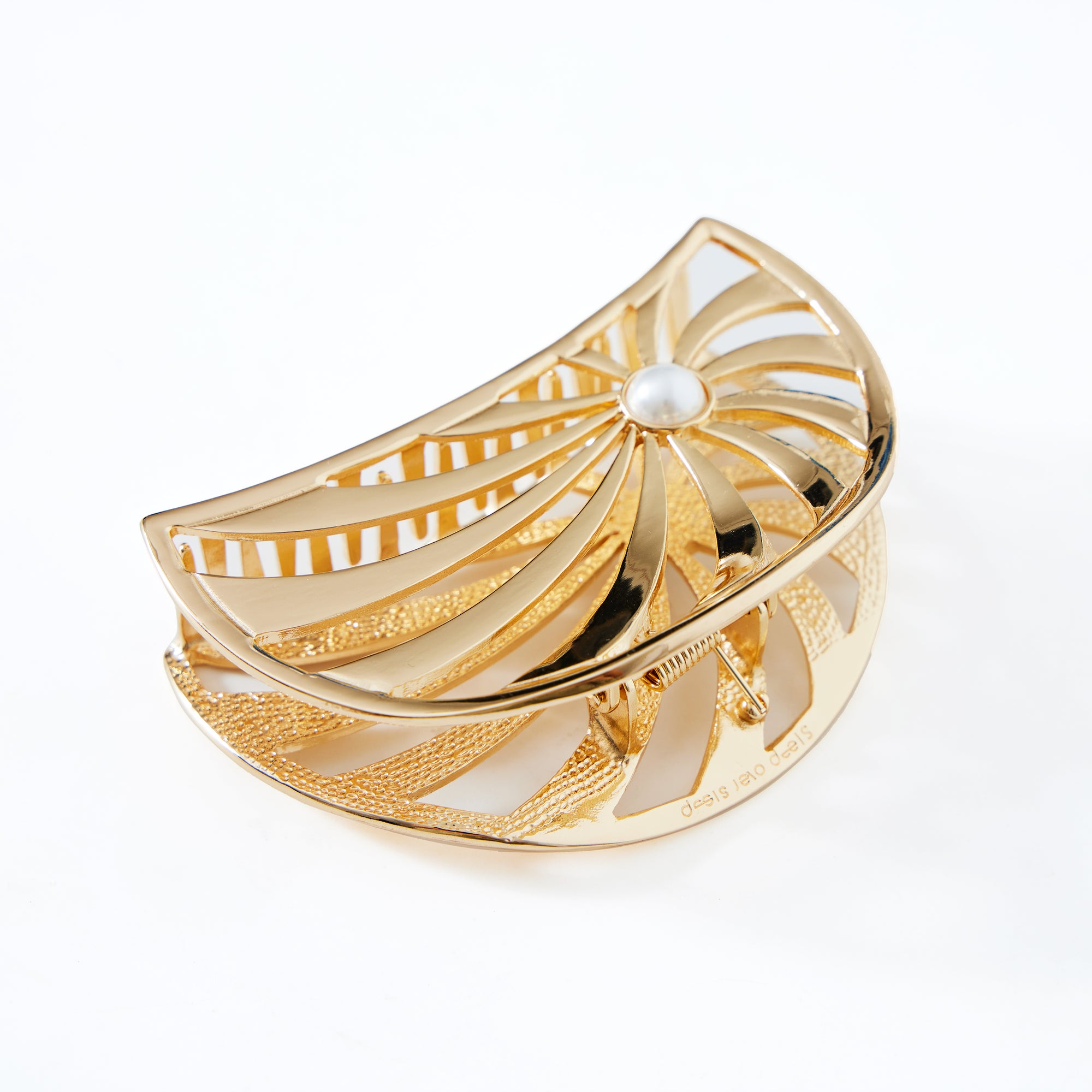 GOLDEN CONCH